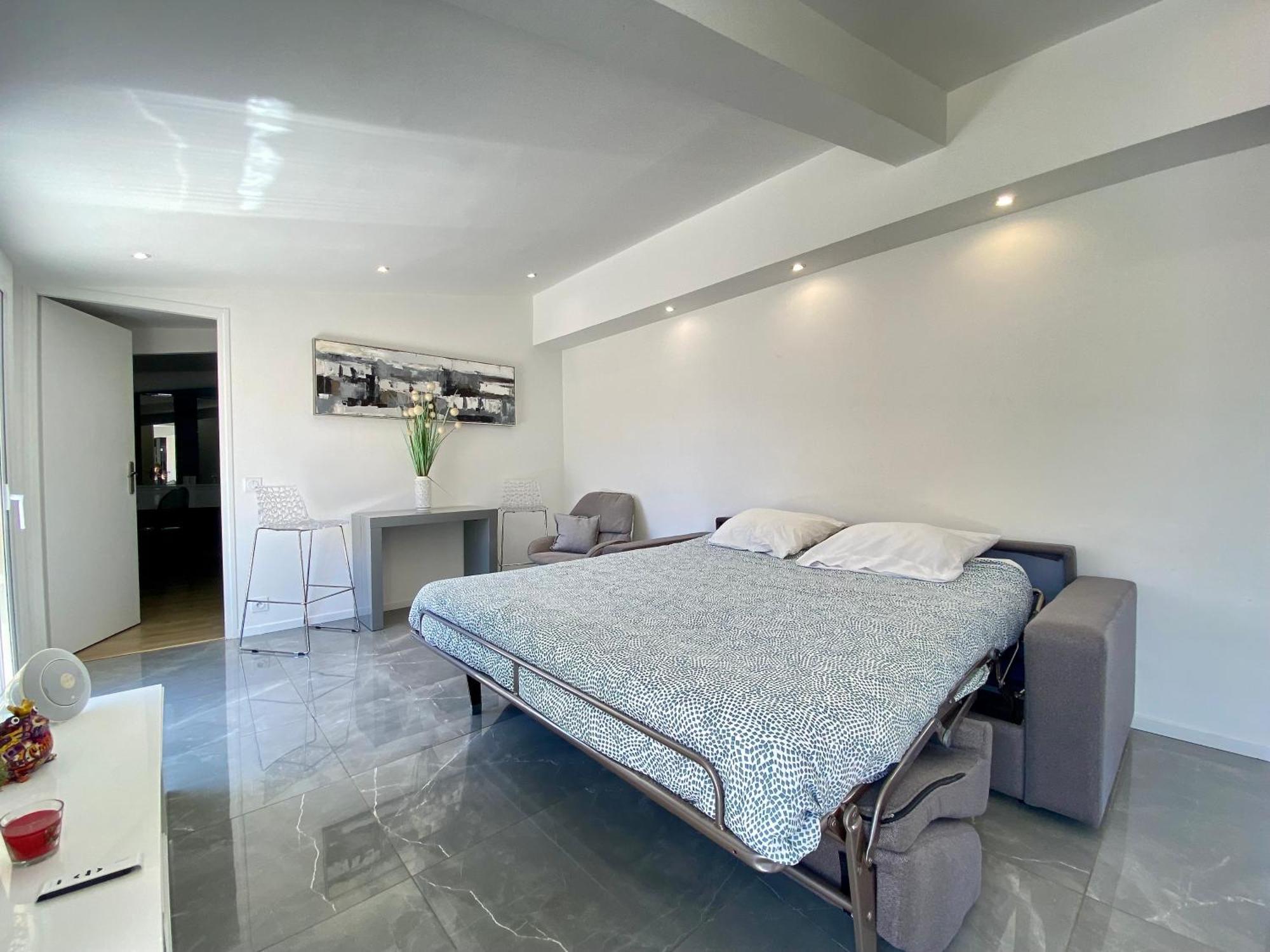 Les Toits Du Soleil: Luxury Apartment with Terraces and Jacuzzi in Central Cannes Exterior photo