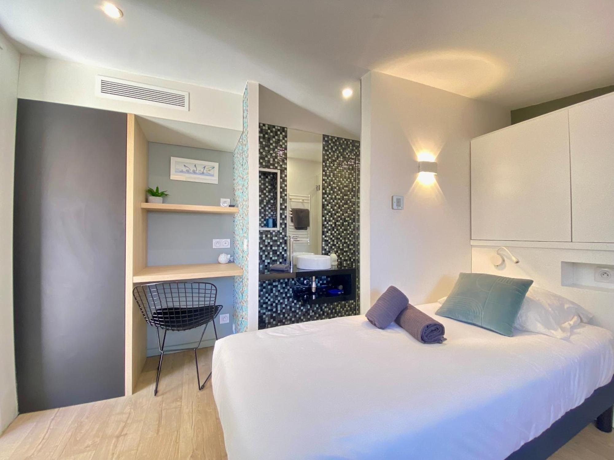 Les Toits Du Soleil: Luxury Apartment with Terraces and Jacuzzi in Central Cannes Exterior photo