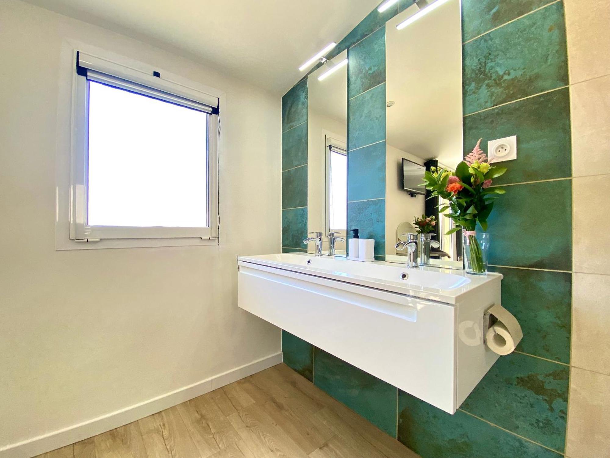 Les Toits Du Soleil: Luxury Apartment with Terraces and Jacuzzi in Central Cannes Exterior photo