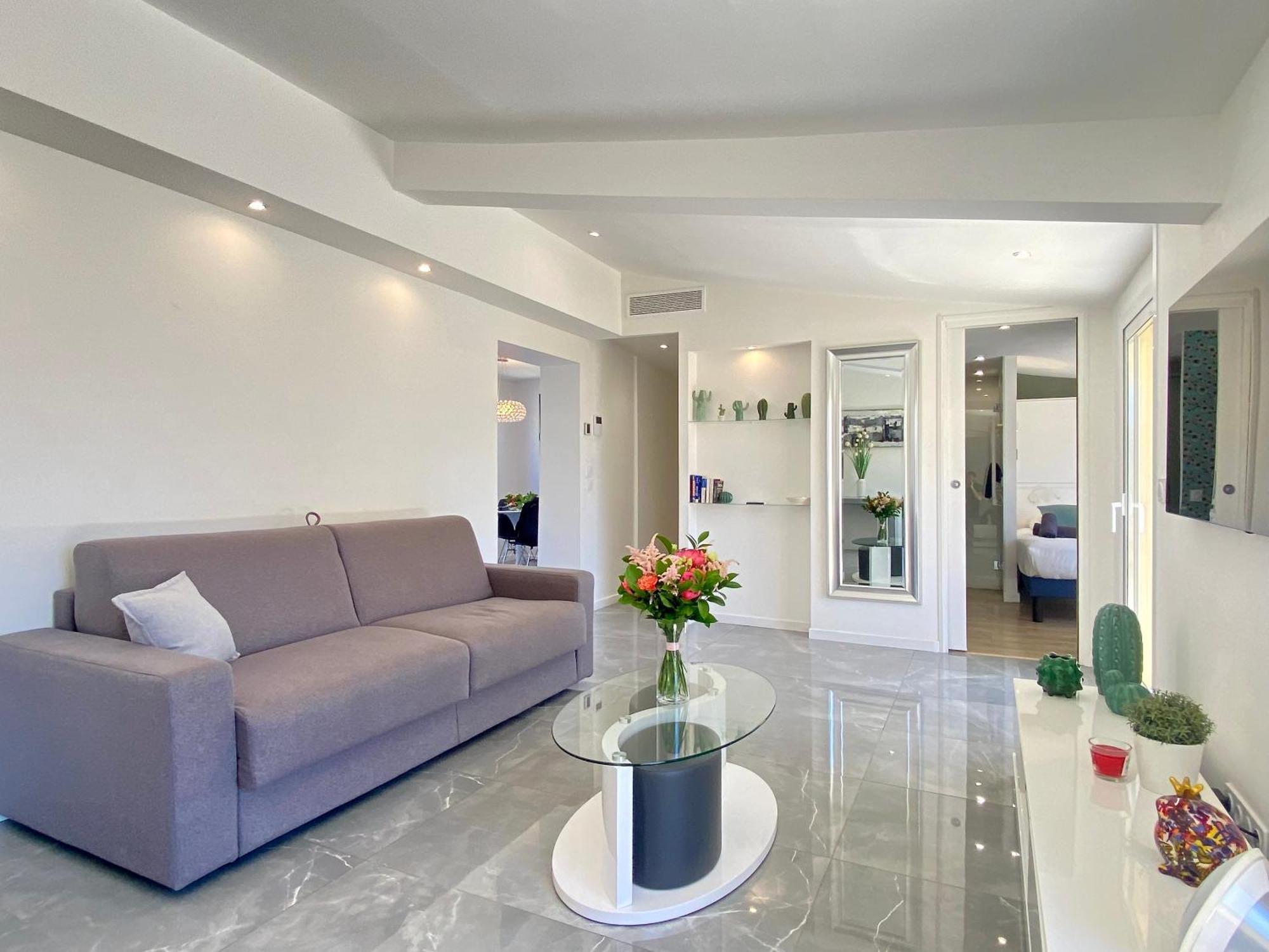 Les Toits Du Soleil: Luxury Apartment with Terraces and Jacuzzi in Central Cannes Exterior photo