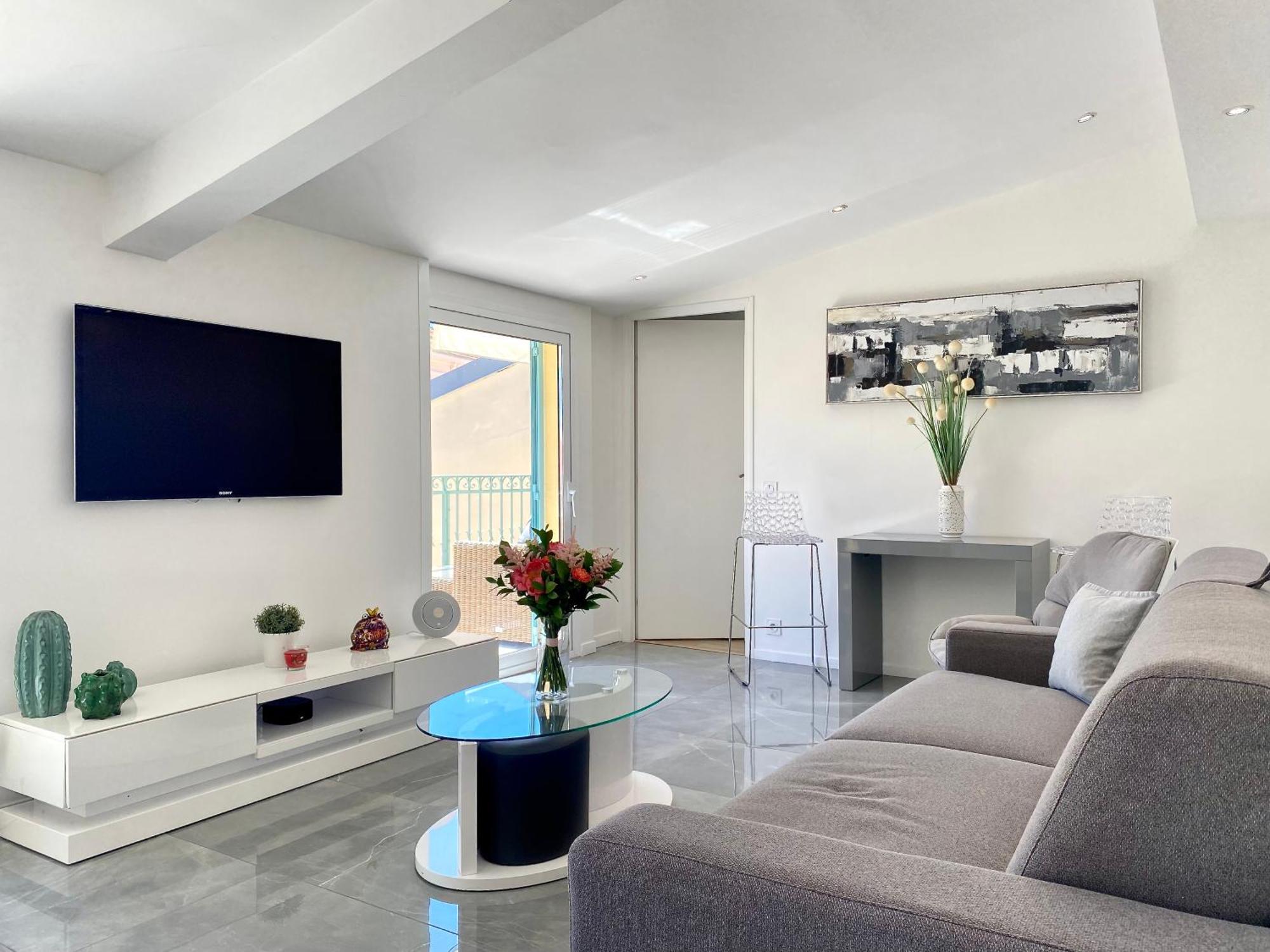 Les Toits Du Soleil: Luxury Apartment with Terraces and Jacuzzi in Central Cannes Exterior photo